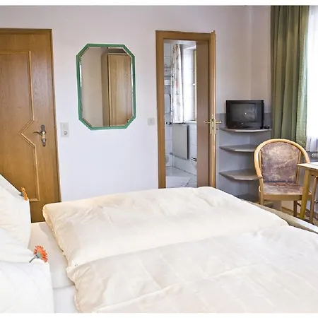 Inn Gaestehaus Woelfl *