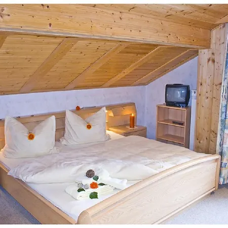 Gaestehaus Woelfl Inn *